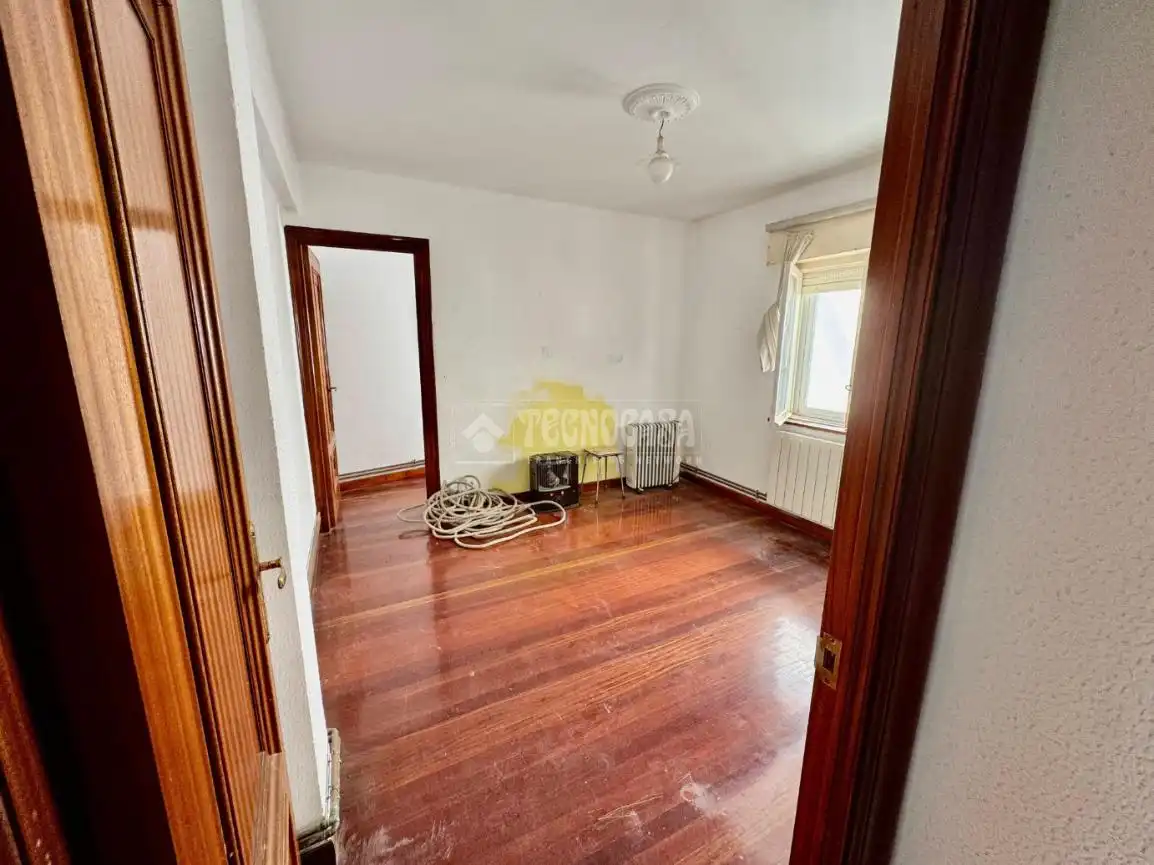 Habitación de Piso en venta en El Astillero   con Calefacción y Parquet