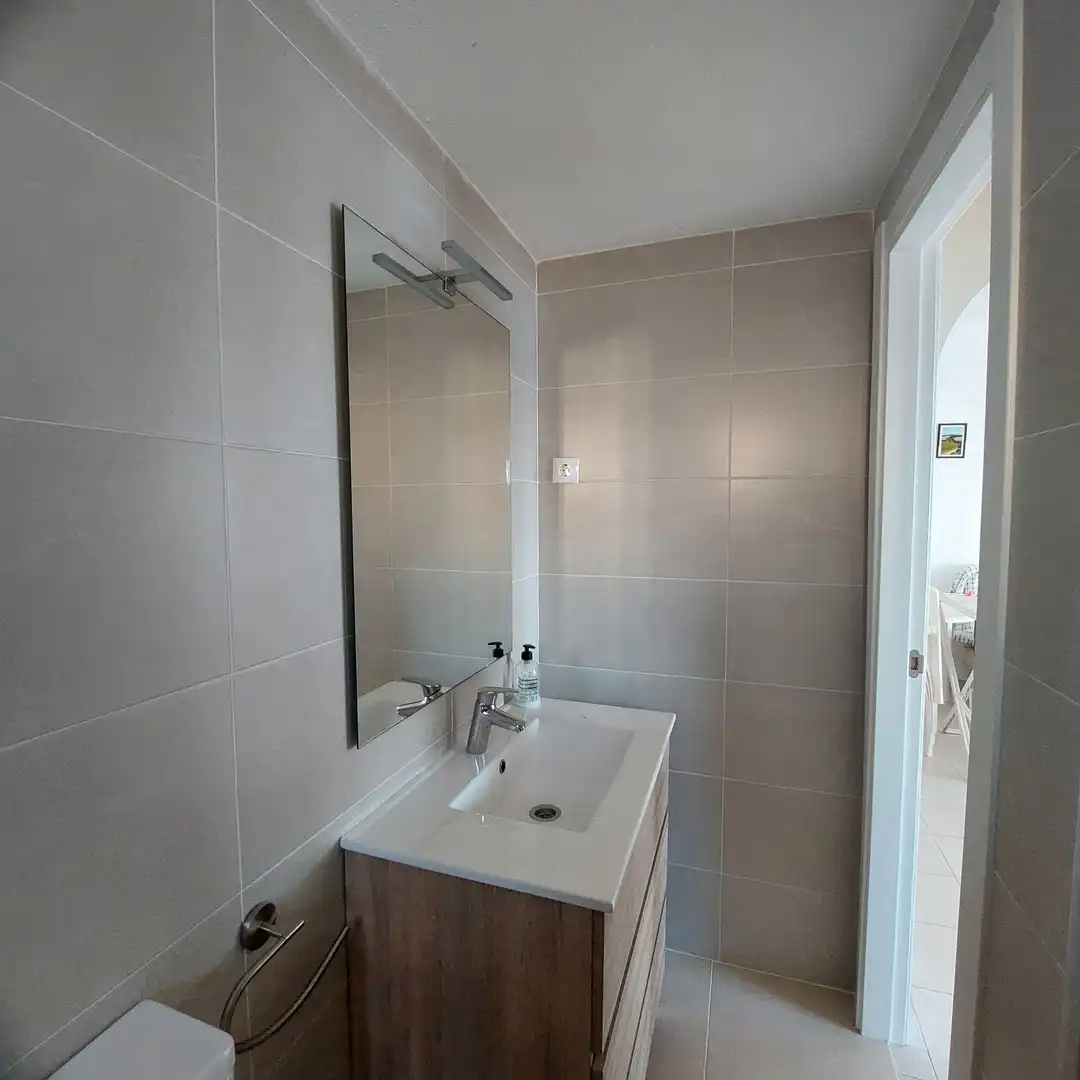 Badezimmer von Wohnungen zur Miete in La Manga del Mar Menor mit Terrasse, Möbliert und Ofen