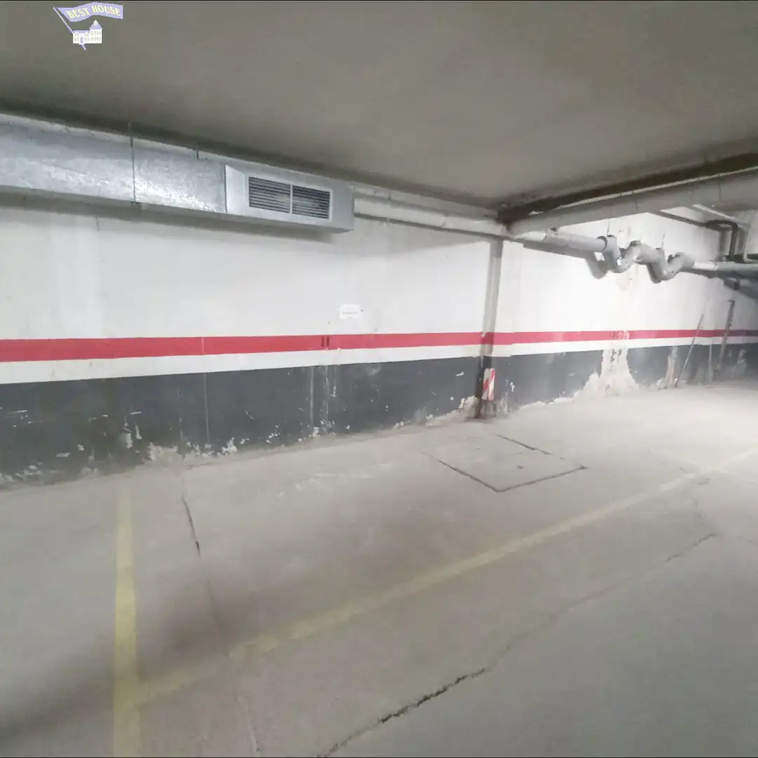 Einzelparkplatz zum Verkauf in El Coll