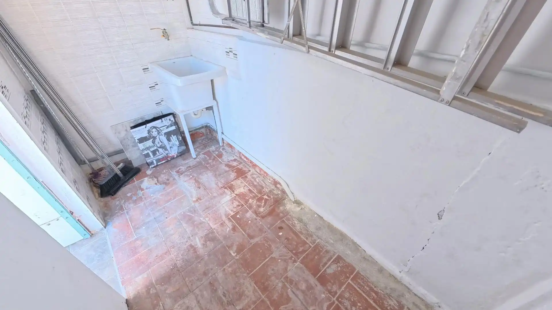 Ático en venta en Barcelona con Calefacción, Terraza y Alarma