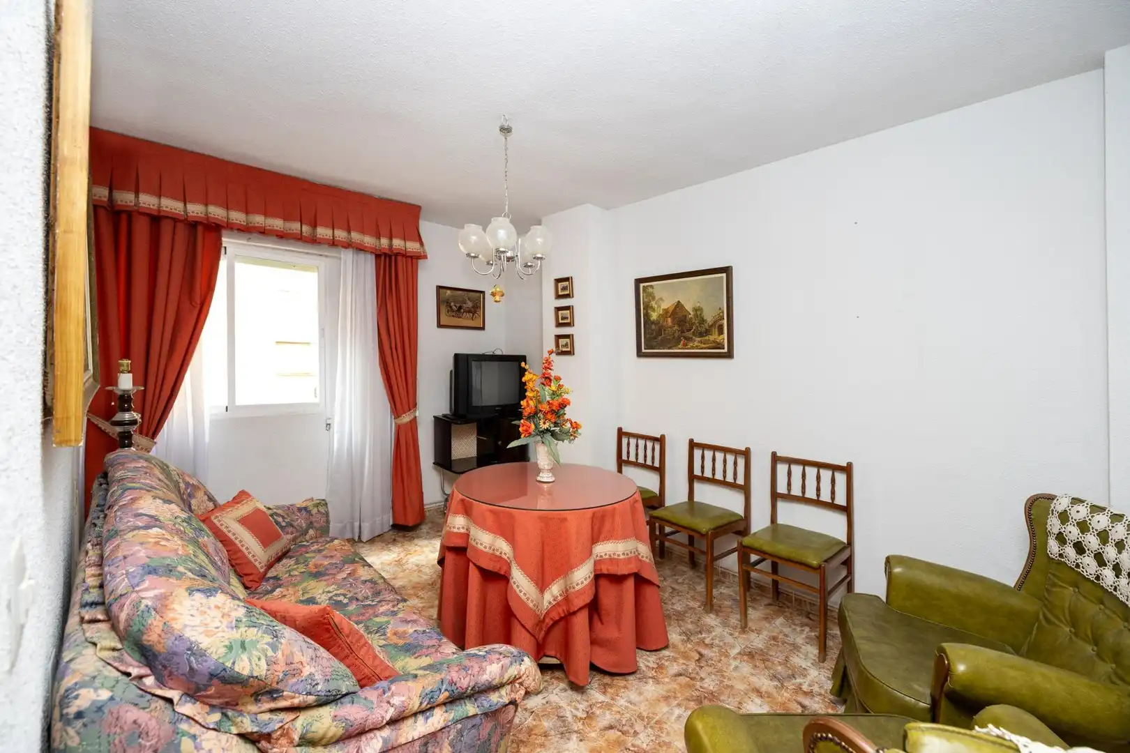 Sala de estar de Piso en venta en Granada con Balcón