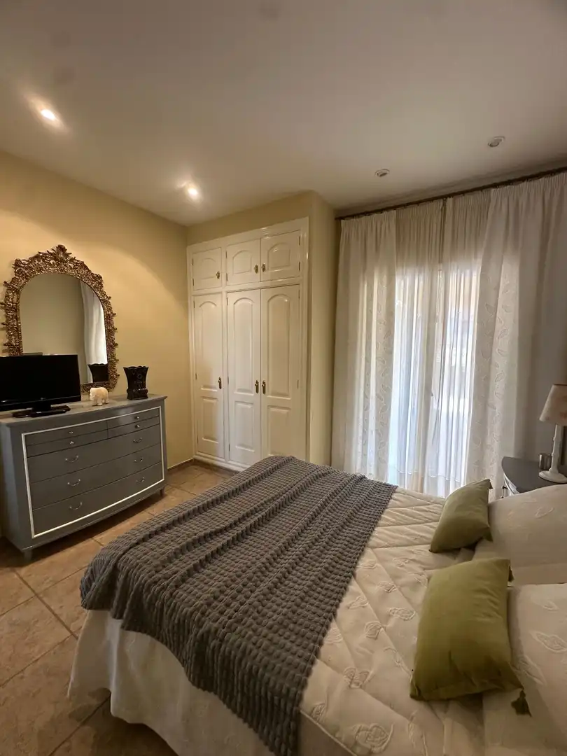 Habitación de Casa o chalet en venta en Montornès del Vallès con Aire acondicionado, Calefacción y Jardín privado