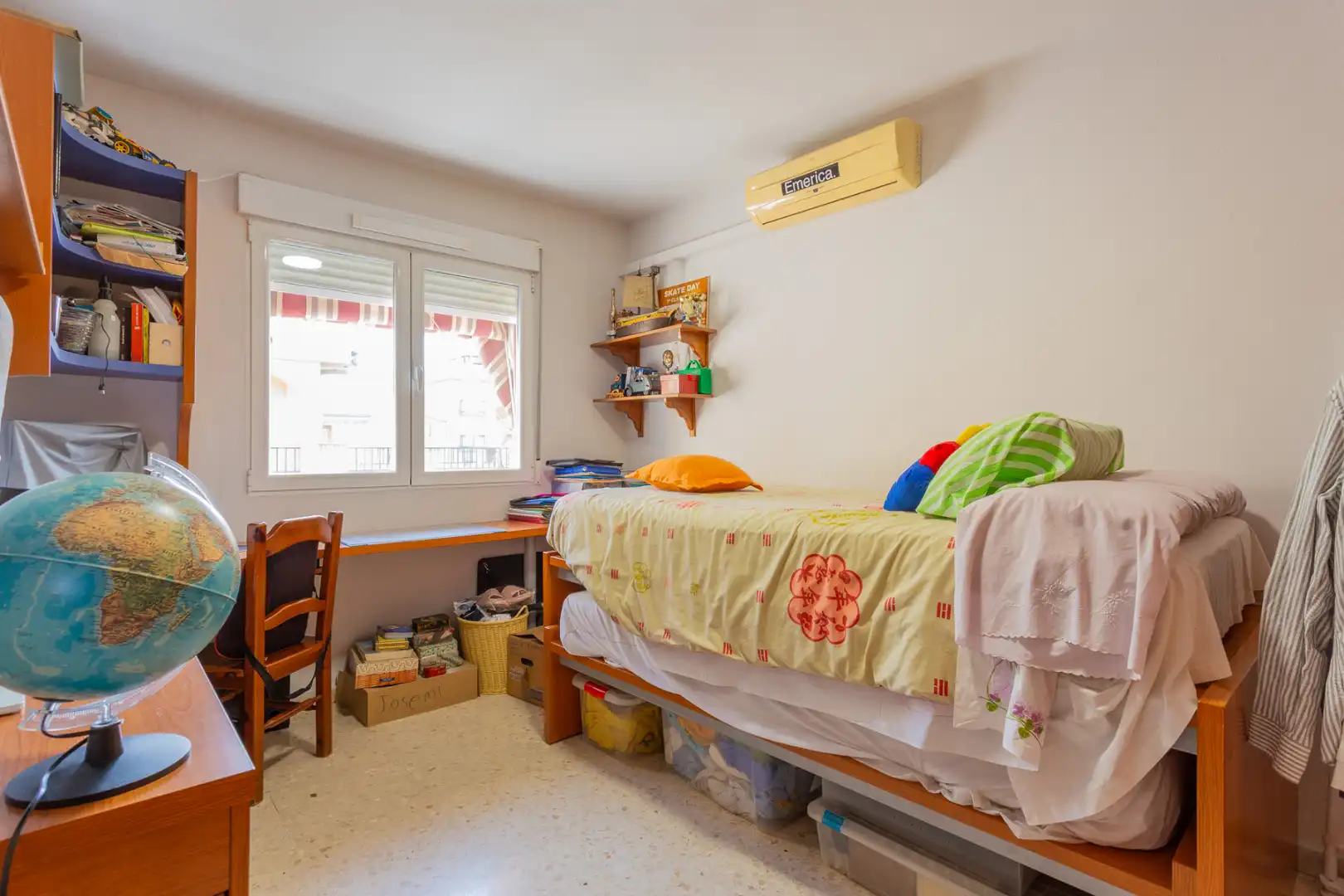 Dormitori de Casa o xalet en venda en Peligros amb Aire condicionat, Calefacció i Terrassa