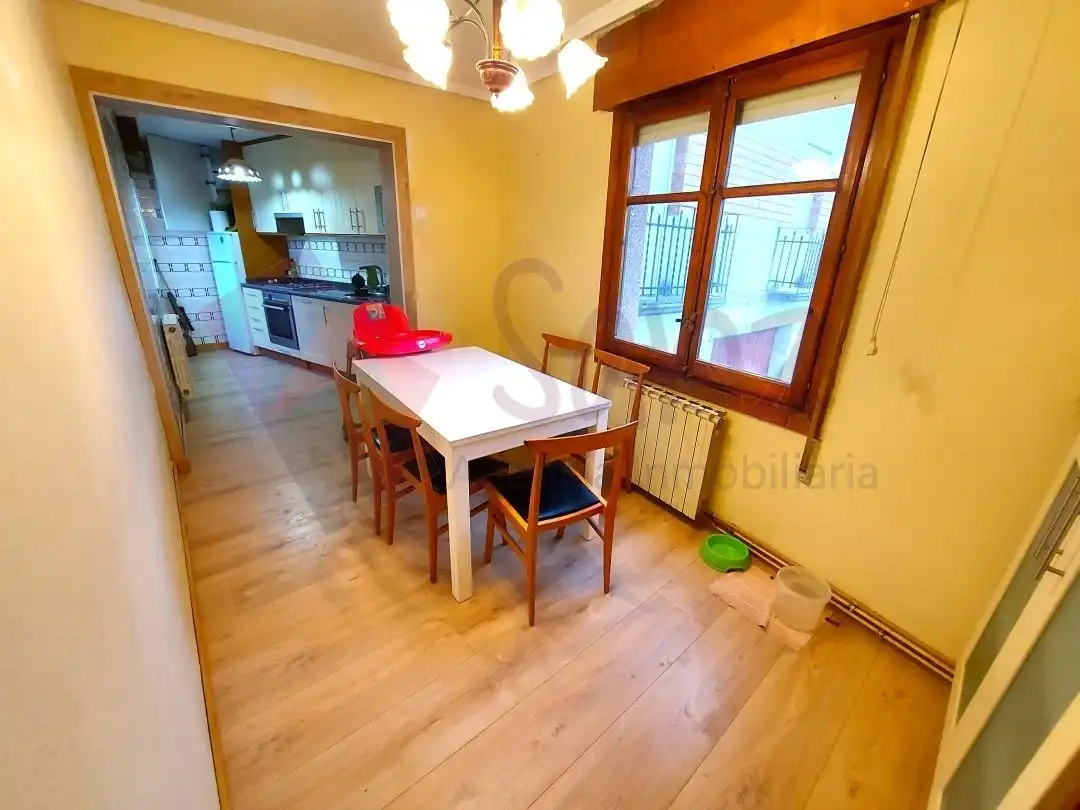 Cocina de Casa o chalet en venta en Hervías con Terraza, Trastero y Balcón