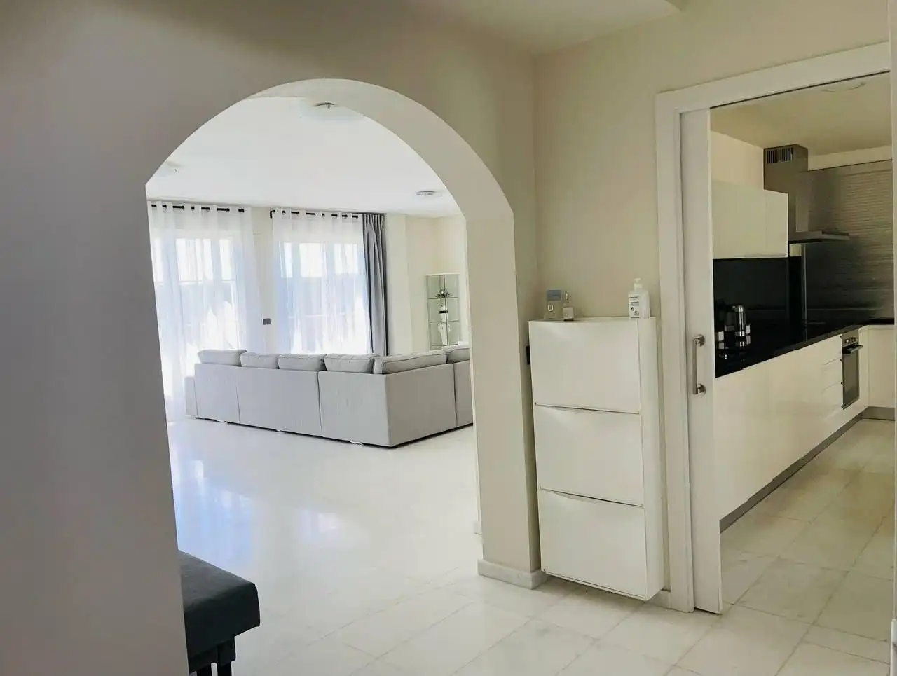 Casa amb terrassa en venda a Golf Bahía, imagen 8