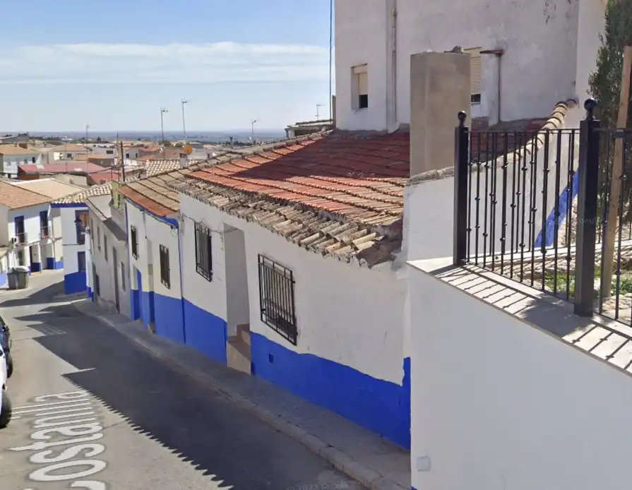 Adossat en venda a Calle Costanilla 17