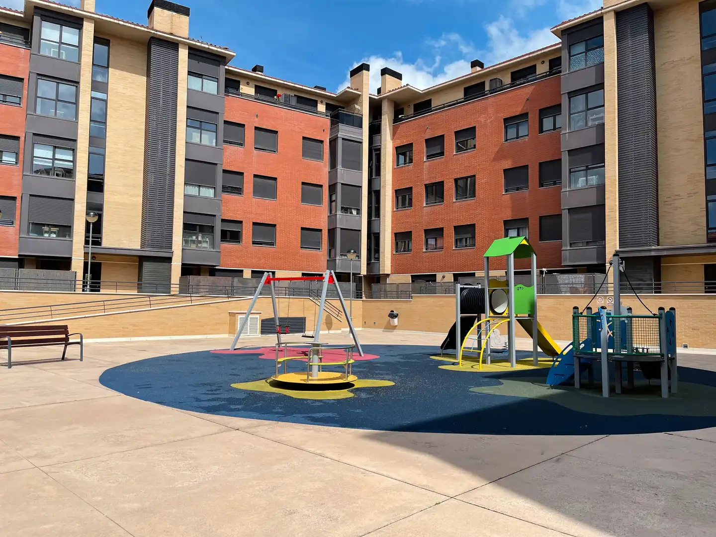 Flat for rent in Calle Ramon Margalef, Aranzana