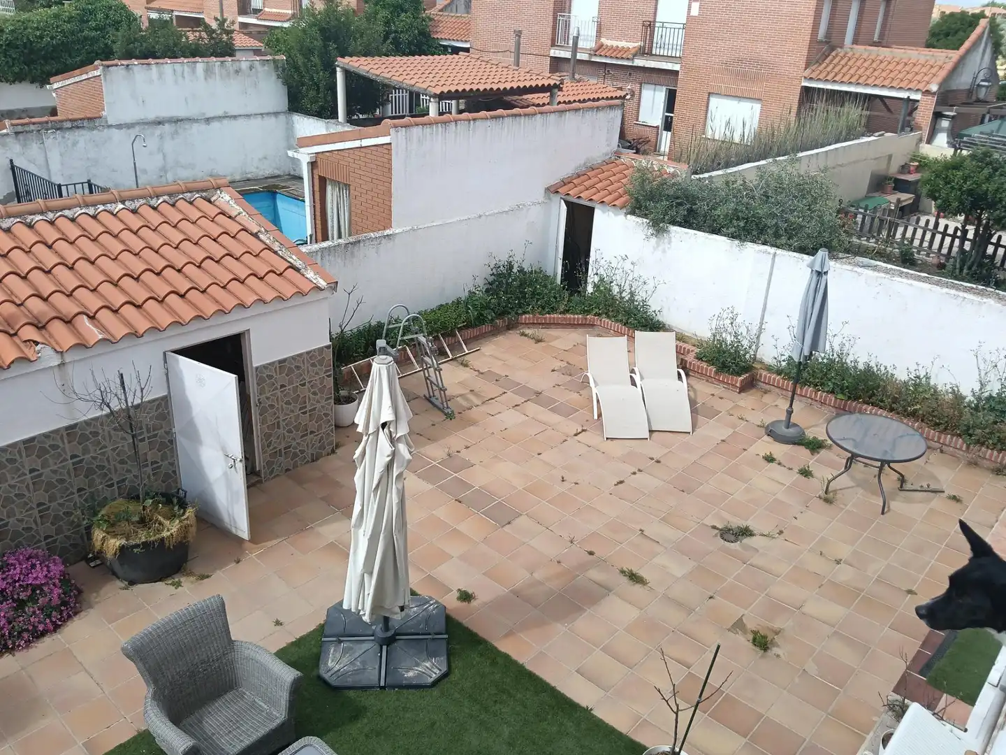 Terrassa de Casa adosada en venda en Cedillo del Condado amb Calefacció, Jardí privat i Terrassa