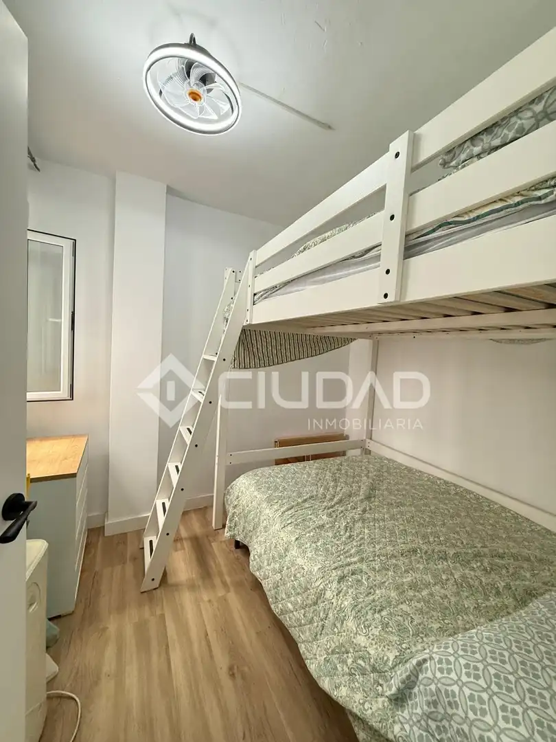 Schlafzimmer von Wohnung zum Verkauf in Chipiona