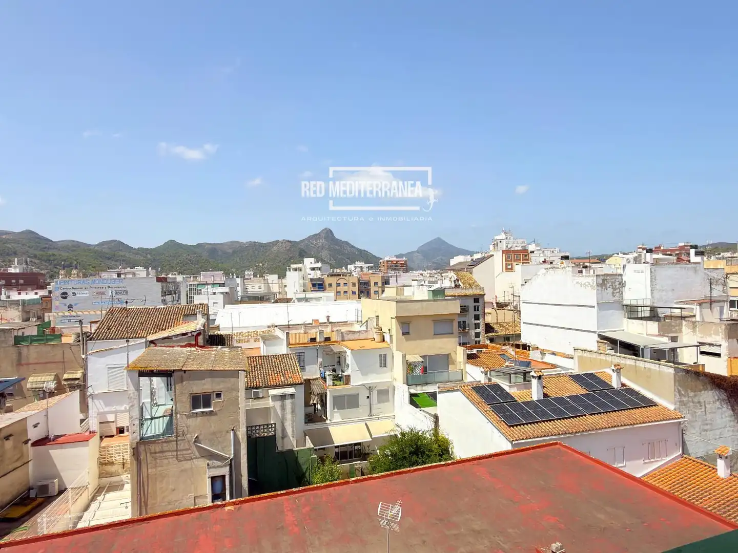 Vista exterior de Pis en venda en Gandia amb Terrassa i Balcó