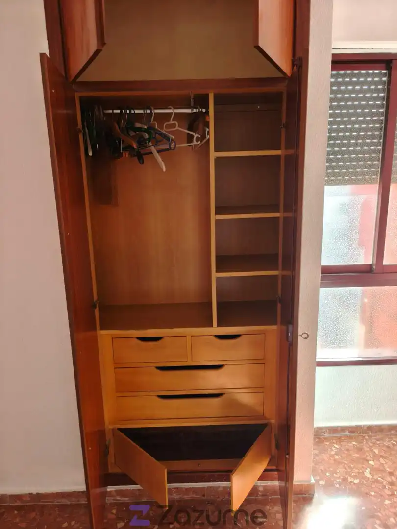 Schlafzimmer von Wohnung zur Miete in Mislata mit Terrasse, Ofen und Waschmaschine