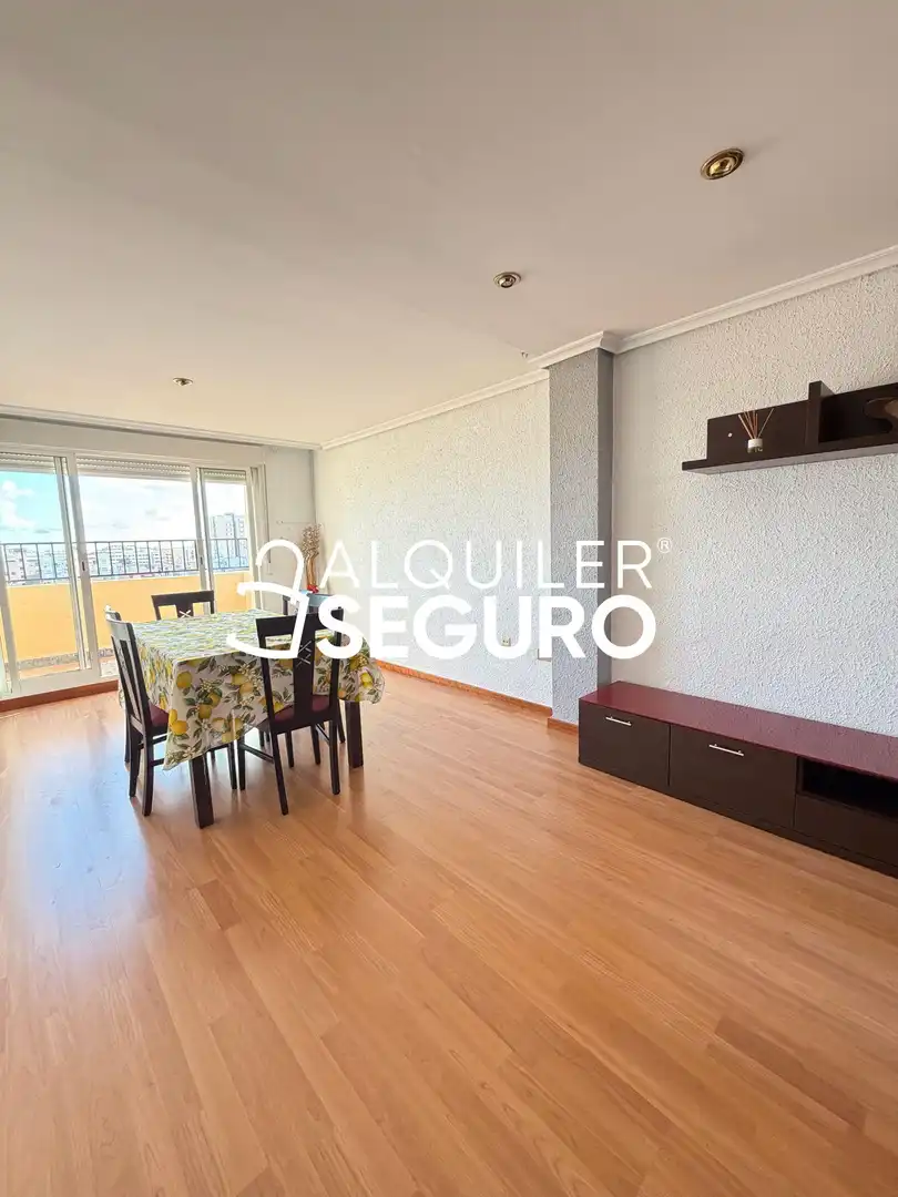Sala d'estar de Àtic de lloguer en Castellón de la Plana / Castelló de la Plana amb Calefacció i Moblat