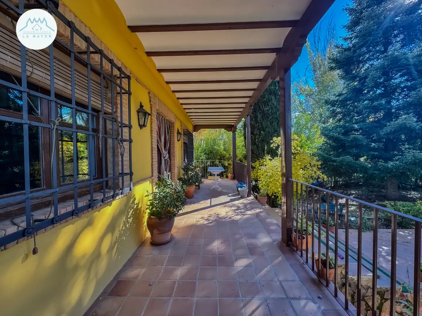 Vista exterior de Casa o chalet en venta en Piedrabuena con Calefacción, Jardín privado y Terraza