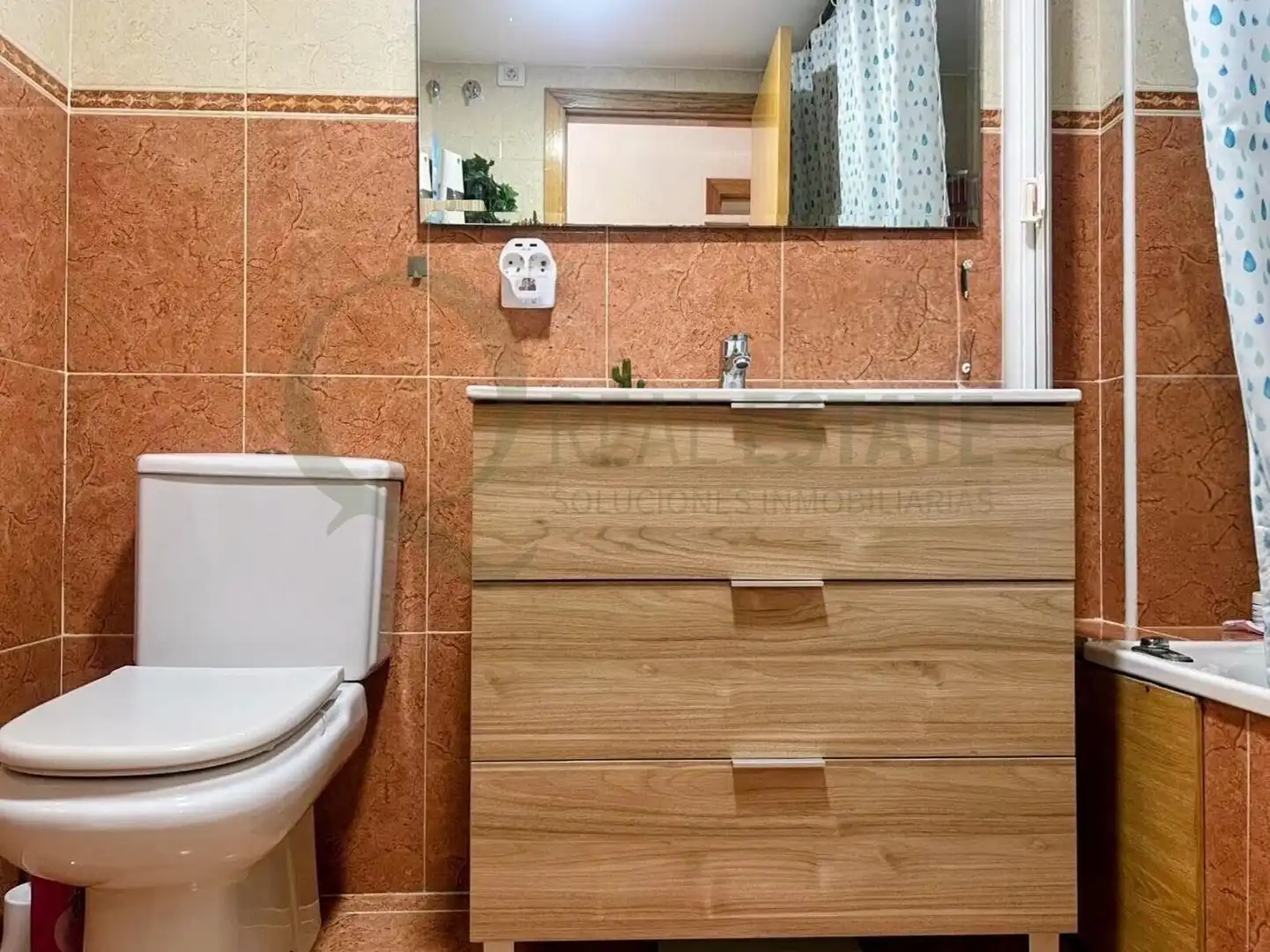 Bathroom of Flat for sale in Alicante / Alacant  with Air Conditioner, Heating and Private garden