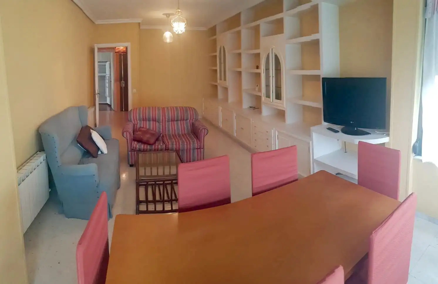 Living room of Flat for rent in Cáceres  with Heating, Terrace and Furnished
