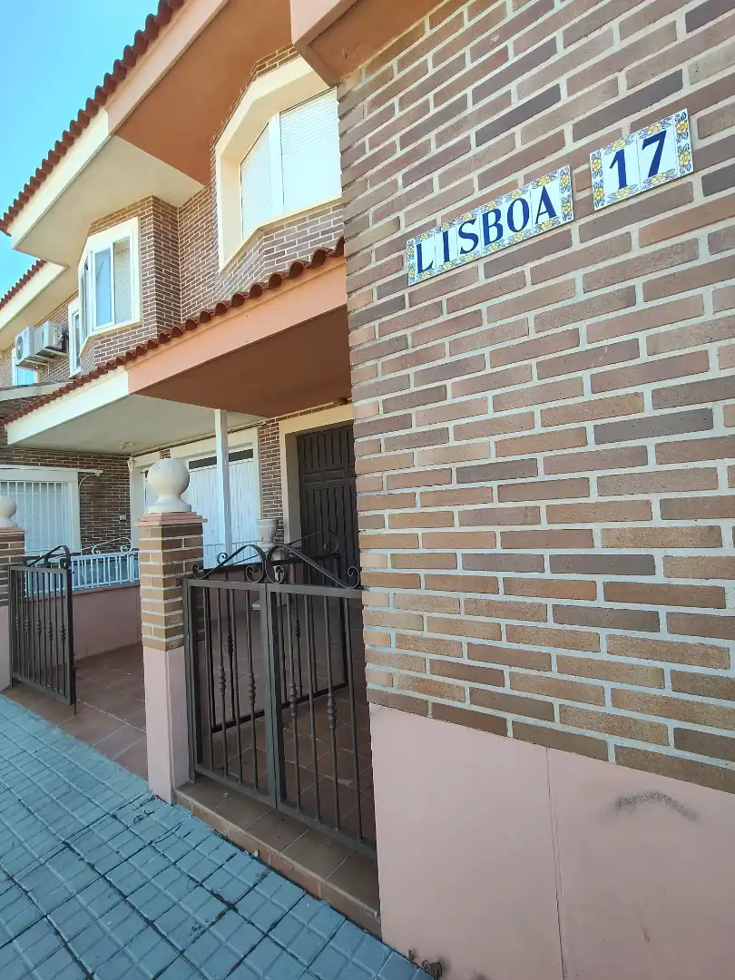 Chalet en venta en Calle Lisboa 17, imagen 7