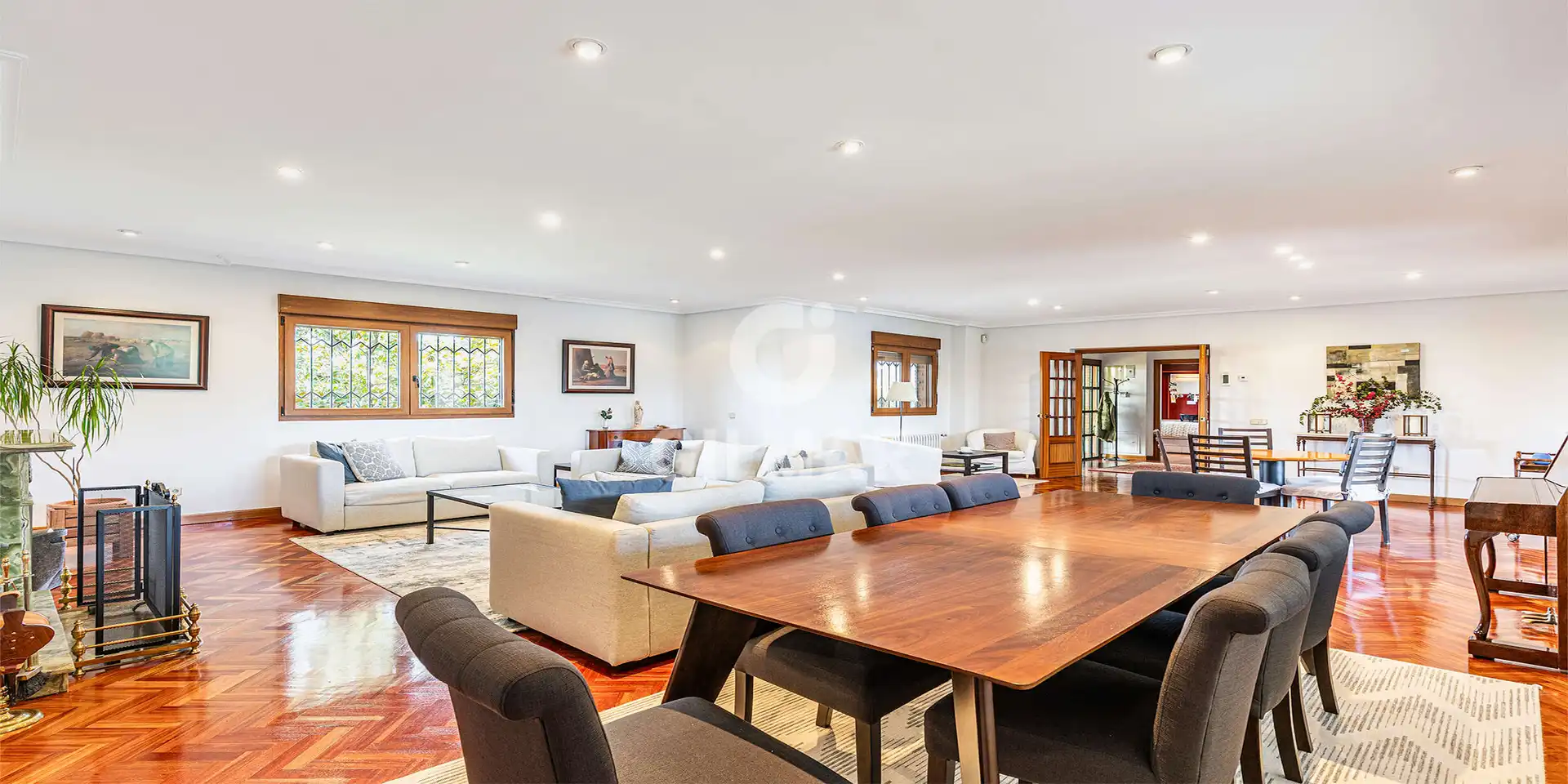 Comedor de Casa o chalet en venta en Pozuelo de Alarcón con Calefacción, Jardín privado y Piscina