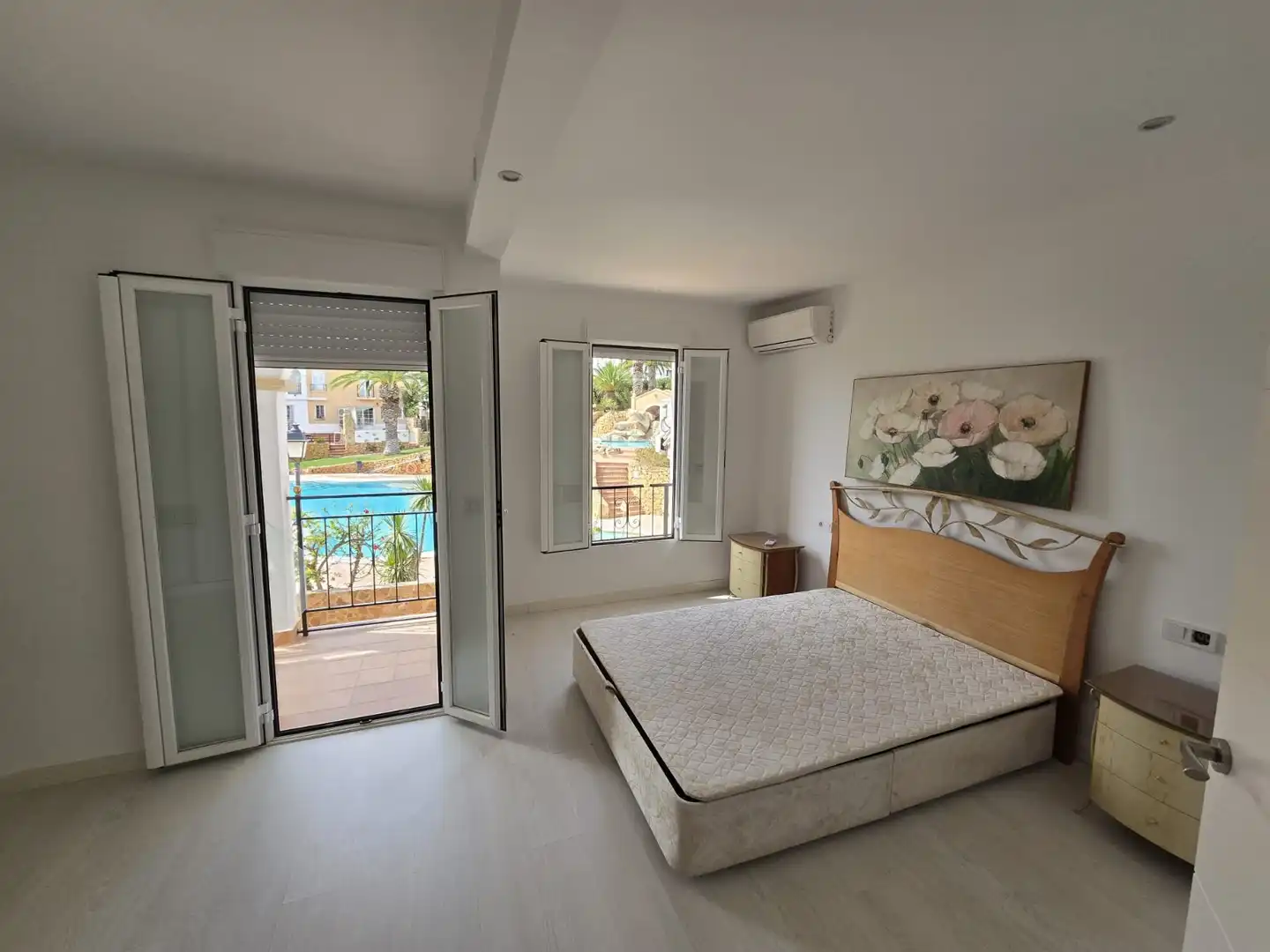 Bungalow con piscina in affitto a Golf Bahía, imagen 7