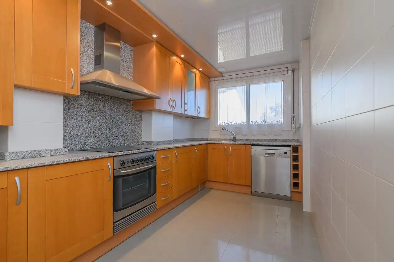 Kitchen of Duplexes for sale in Manresa  with Air Conditioner, Parquet flooring and Terrace