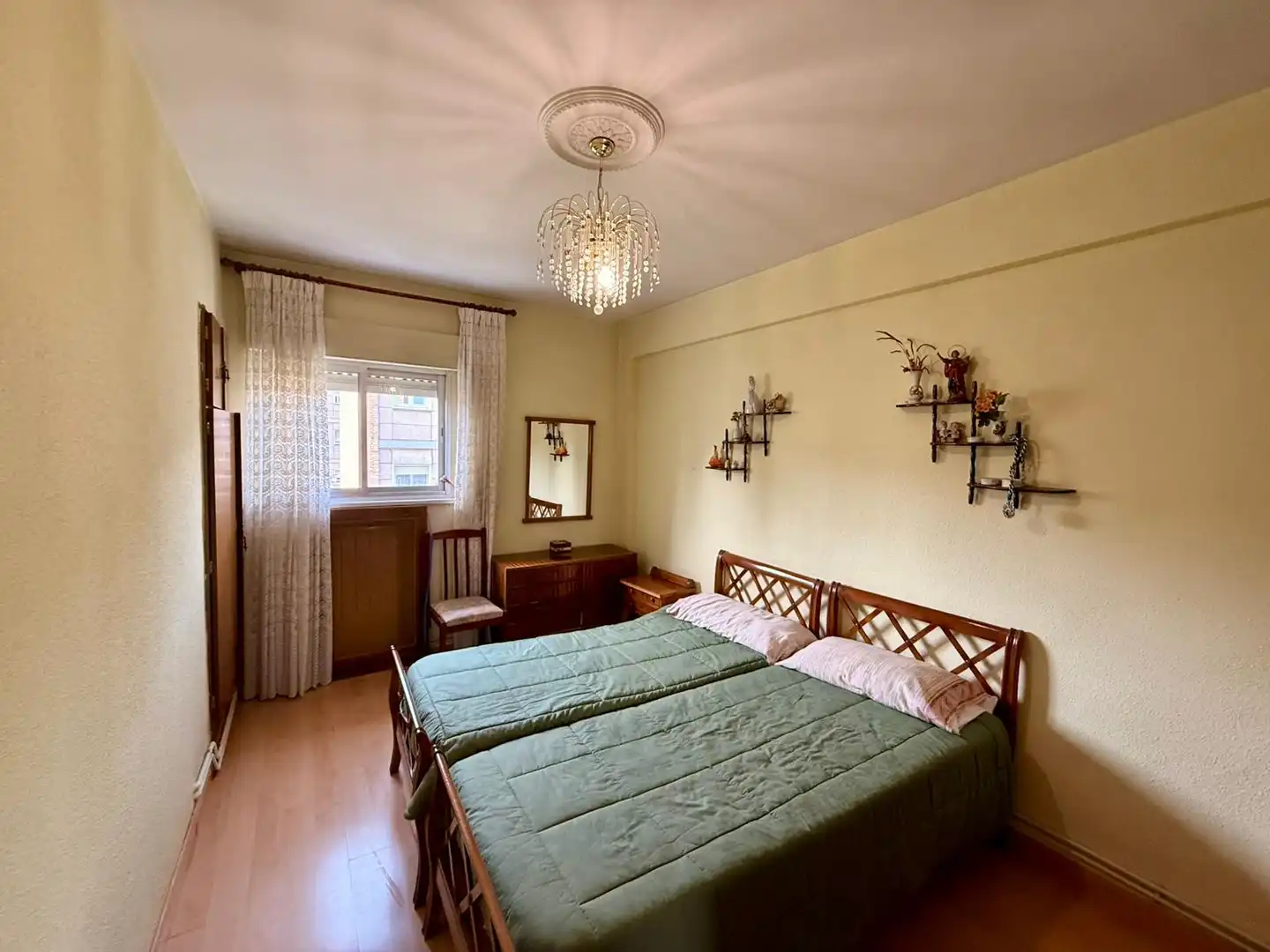 Bedroom of Flat for sale in Madrid  with Heating, Terrace and Furnished