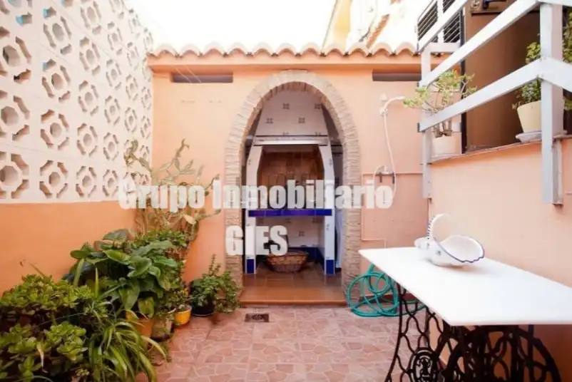 Vista exterior de Casa adosada en venta en Sueca con Aire acondicionado, Calefacción y Terraza