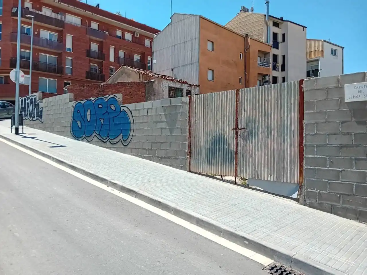 Terreno residencial en venta en Fonts dels Capellans - Sagrada Família, imagen 3