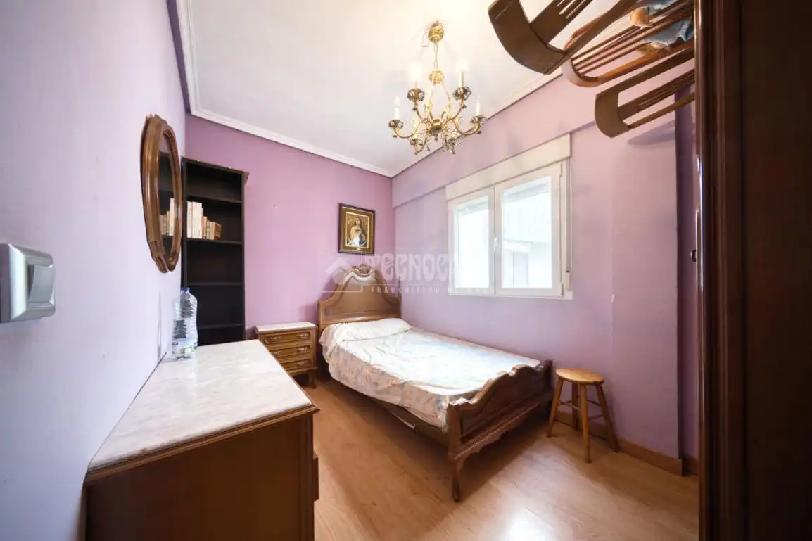 Habitación de Piso en venta en Valladolid con Calefacción, Parquet y Terraza