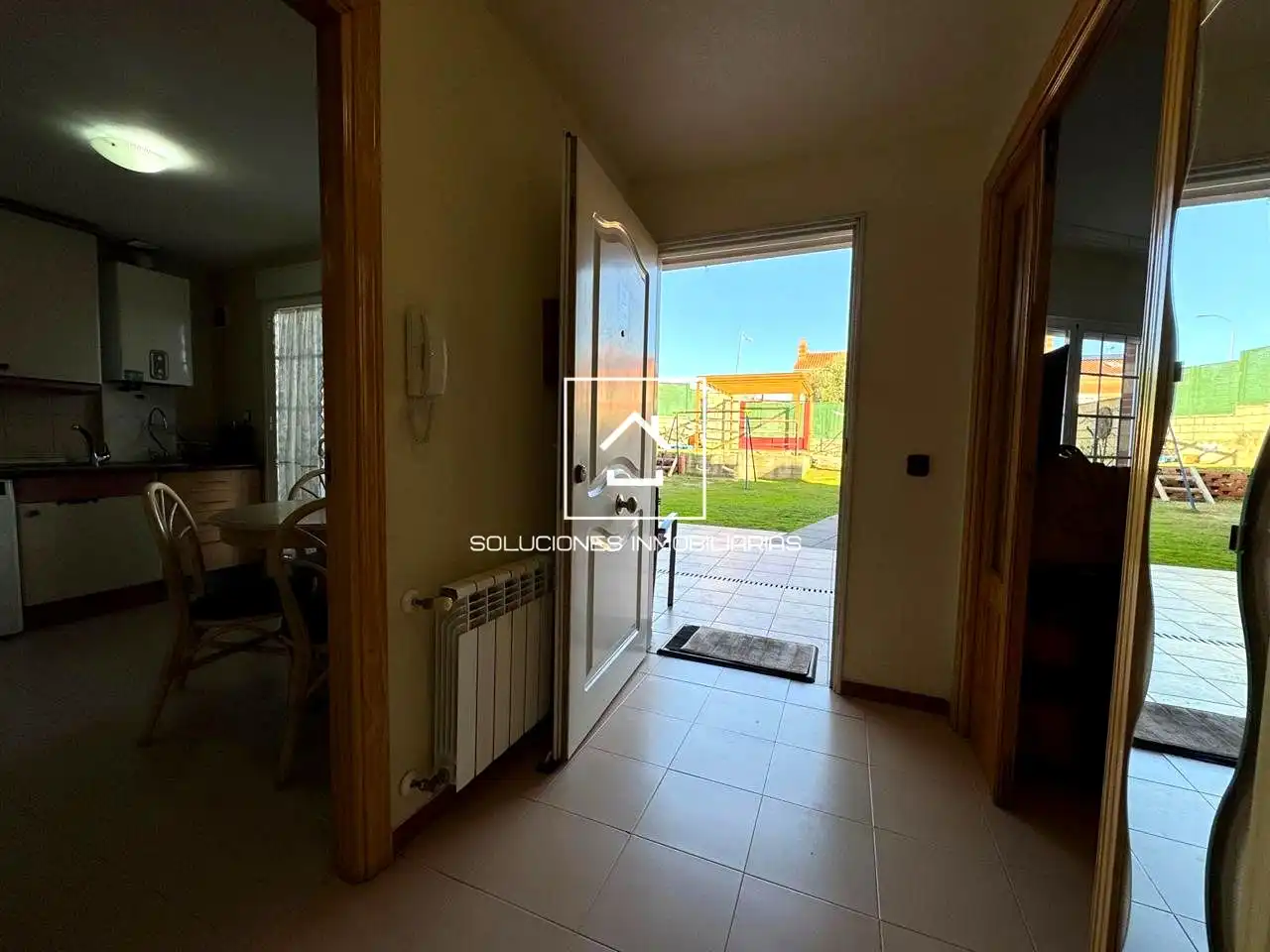 Houses for sale in Meco  with Private garden and Swimming Pool