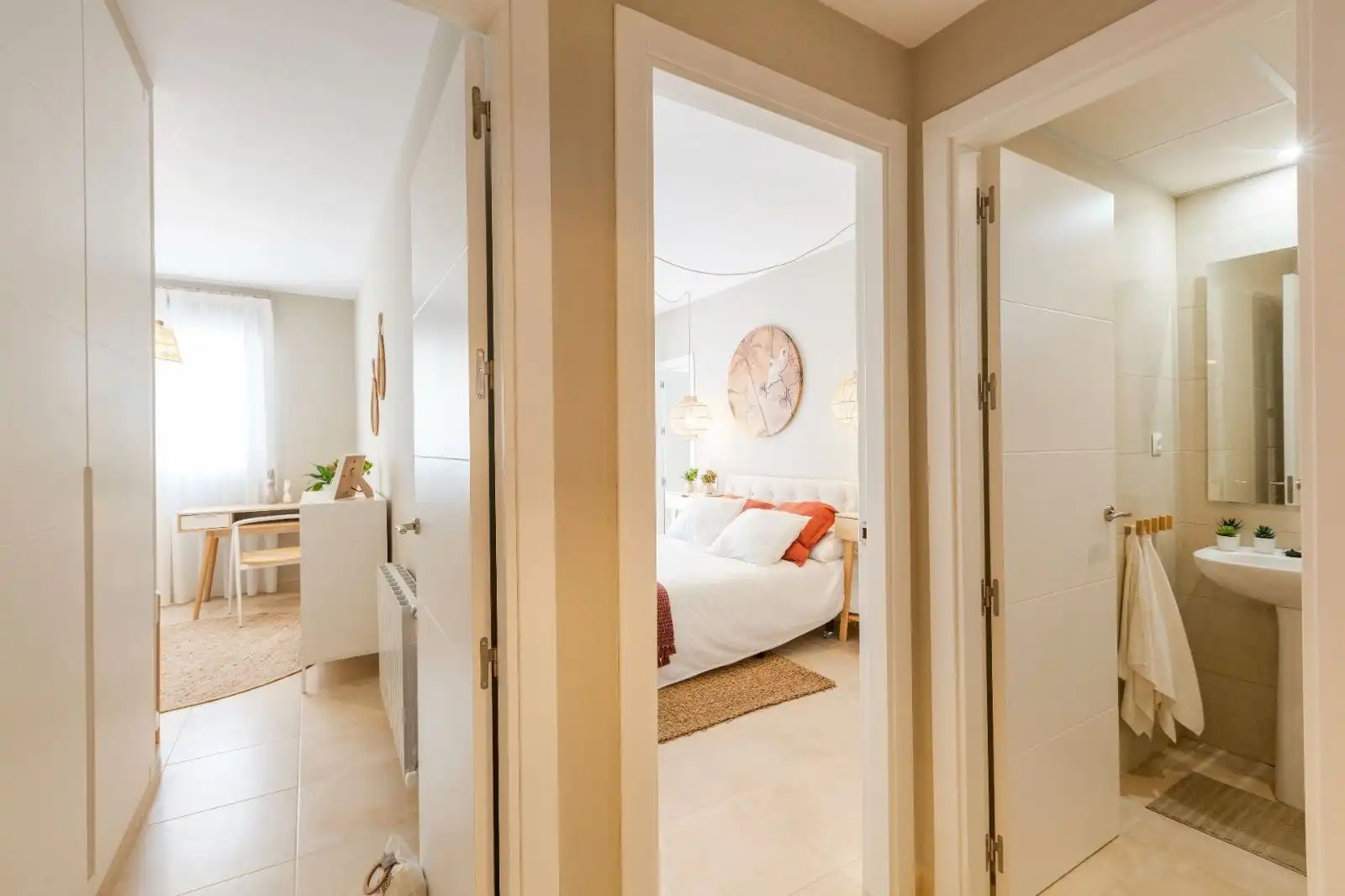 Bedroom of Flat for rent in Ronda  with Air Conditioner, Heating and Terrace