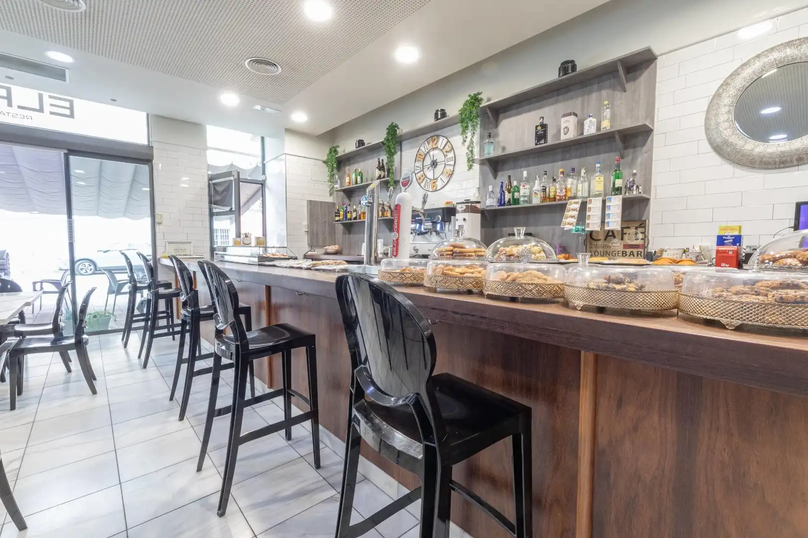 Edificio en venta en Avenida Juan Carlos I, Campos del Río