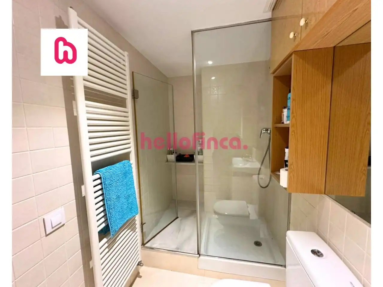 Badezimmer von Maisonette zum Verkauf in Badalona mit Heizung, Parkett und Terrasse