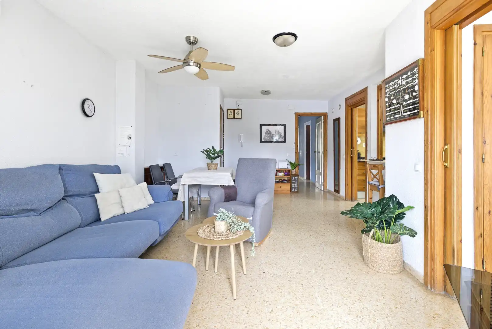Sala de estar de Piso en venta en Serra con Aire acondicionado, Trastero y Horno