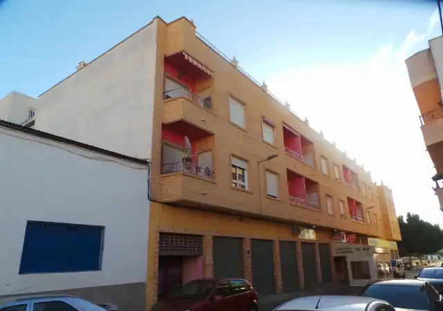 Vista exterior de Piso en venta en Rafal