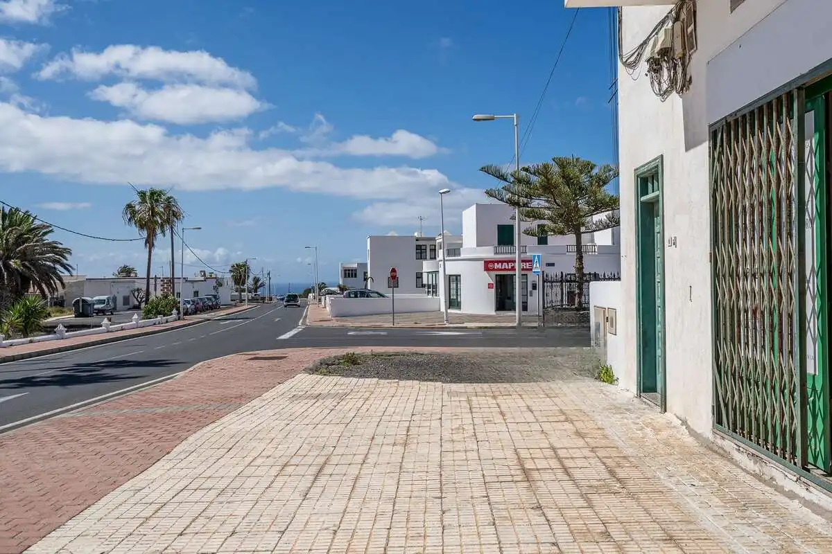 Vista exterior de Local en venta en Tías con Terraza