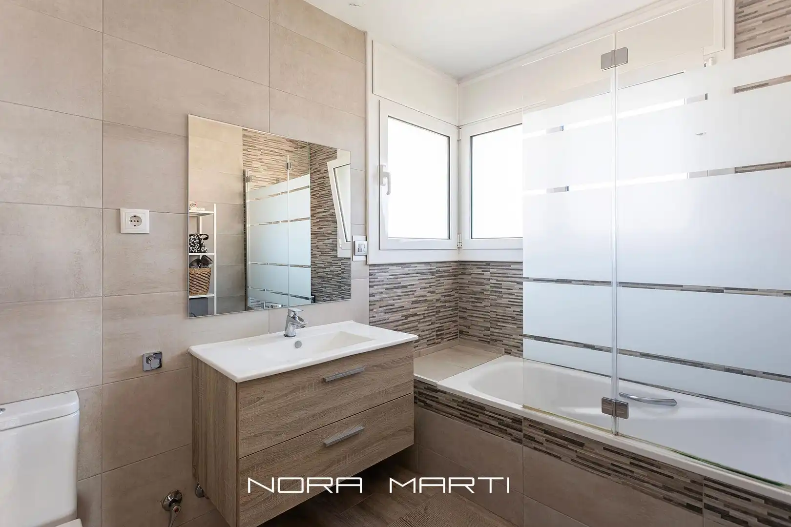 Baño de Casa o chalet en venta en Sant Just Desvern con Calefacción, Jardín privado y Terraza