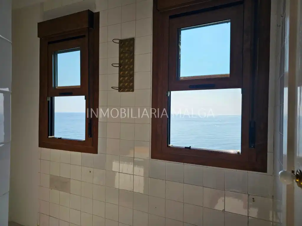 Piso en venta en Colunga con Calefacción, Parquet y Amueblado