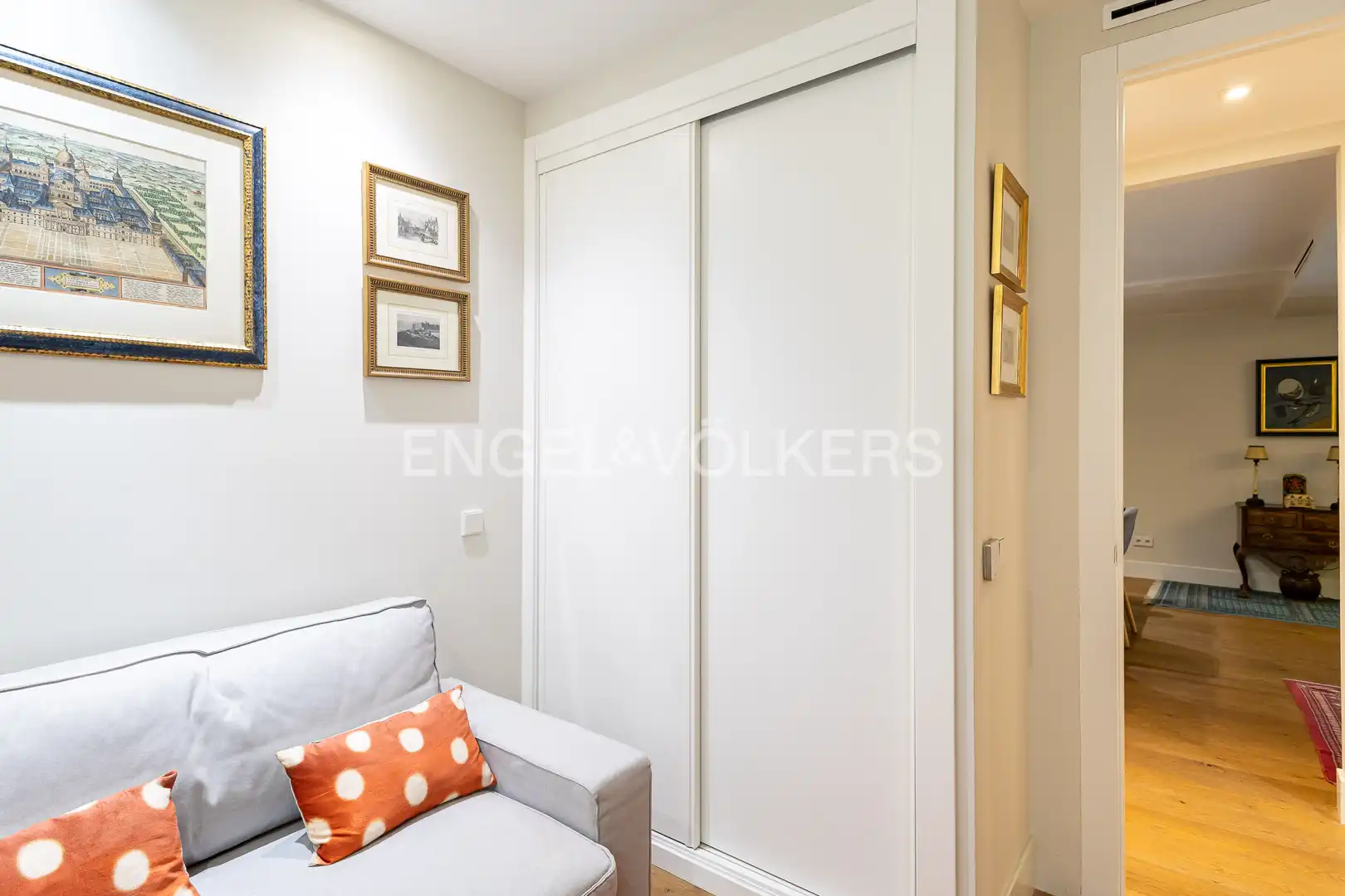 Habitación de Apartamento en venta en Madrid con Calefacción