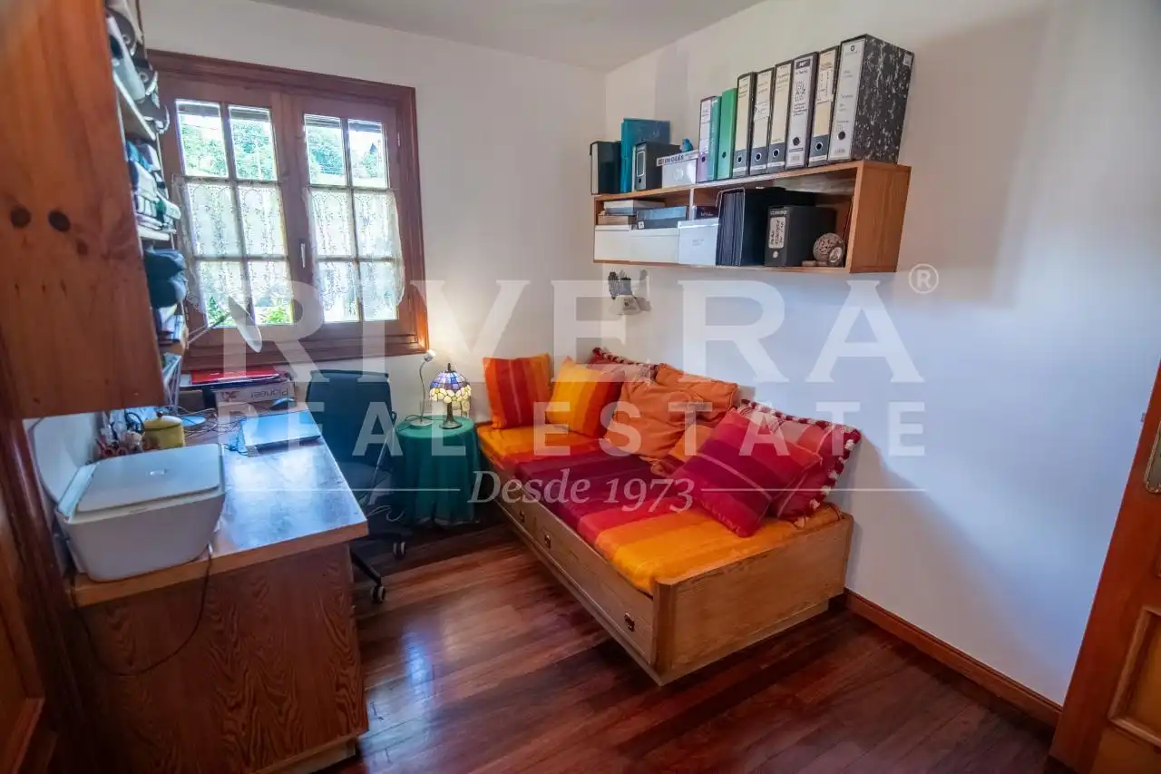 Habitación de Casa o chalet en venta en Vigo  con Calefacción, Jardín privado y Terraza