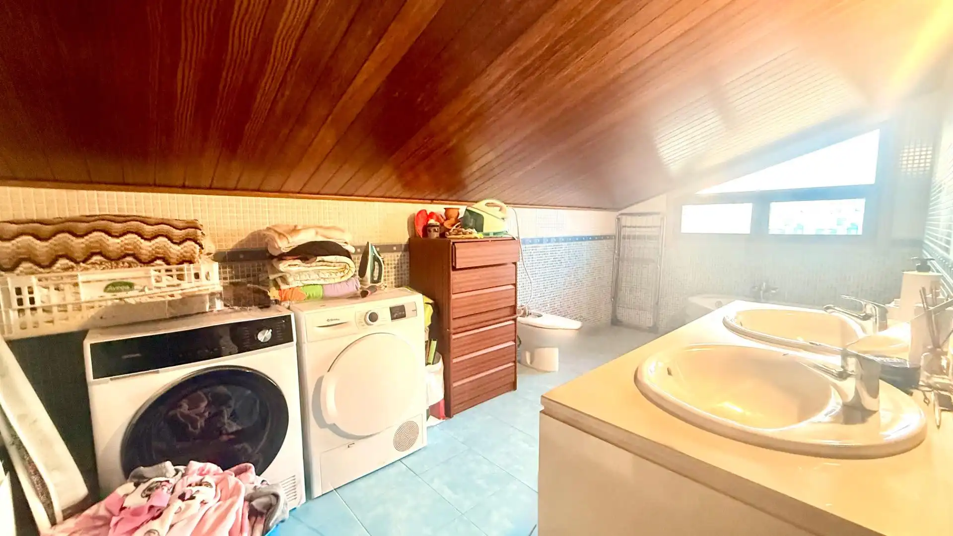 Baño de Casa o chalet en venta en Lalín con Calefacción, Jardín privado y Terraza
