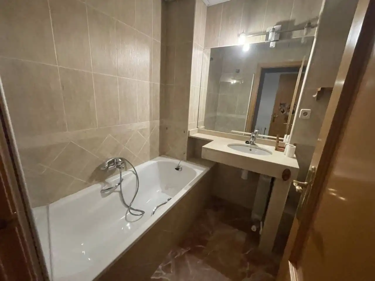 Bany de Casa o xalet en venda en L'Ametlla del Vallès amb Aire condicionat, Calefacció i Jardí privat