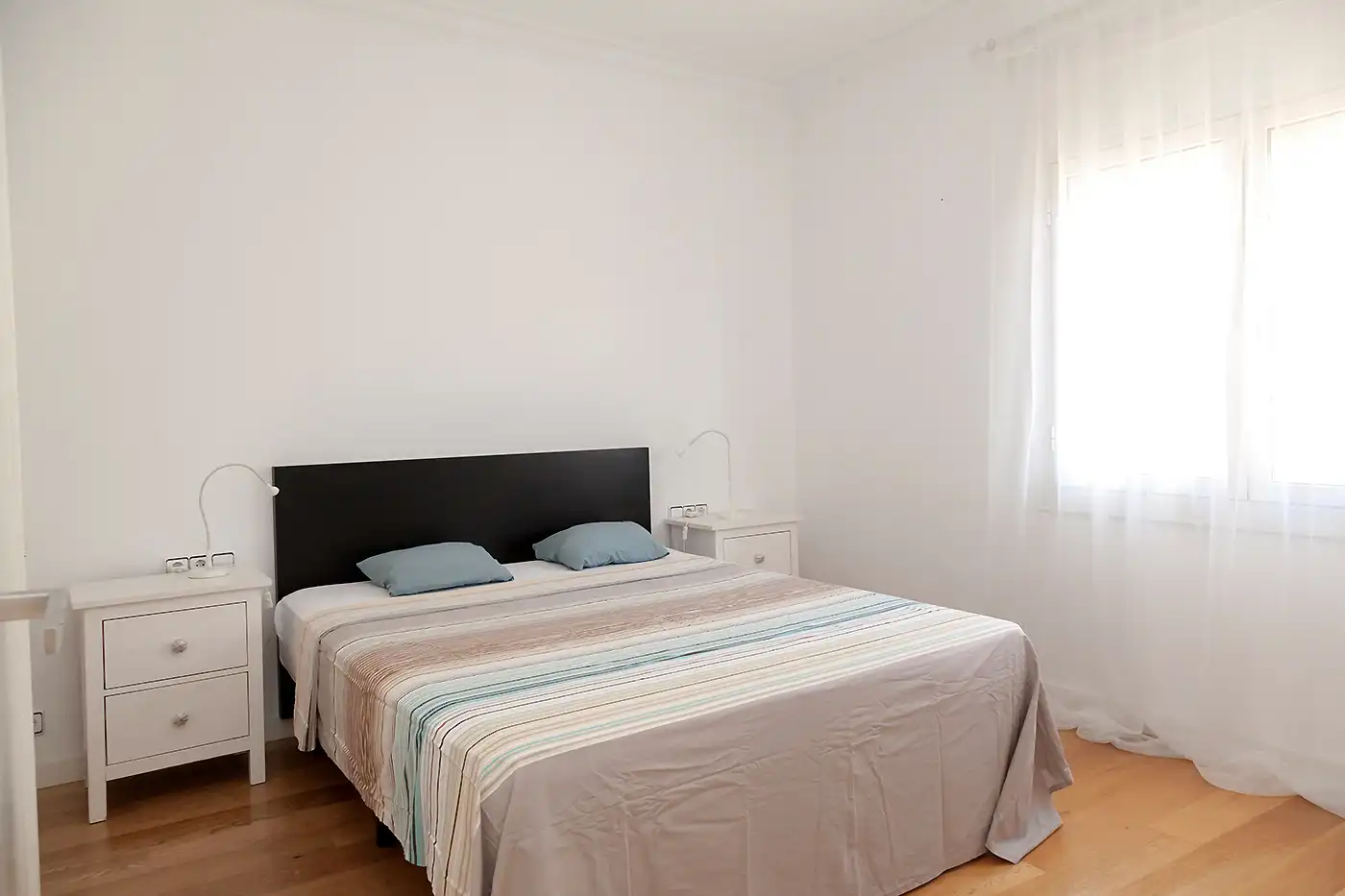 Schlafzimmer von Wohnung zum Verkauf in Barcelona mit Klimaanlage, Heizung und Terrasse
