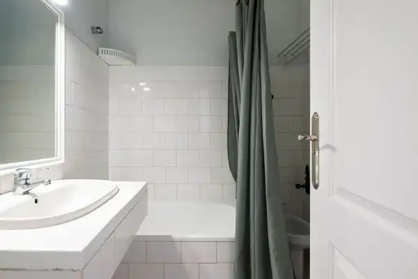 Piso en venta en Avenida Juan XXIII, 1, Arenales - Lugo - Avda. Marítima