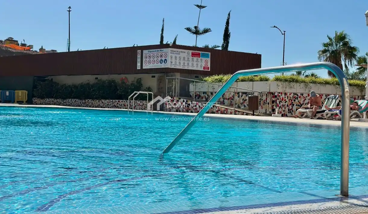 Schwimmbecken von Wohnung zum Verkauf in Santiago del Teide mit Terrasse, Abstellraum und Schwimmbad