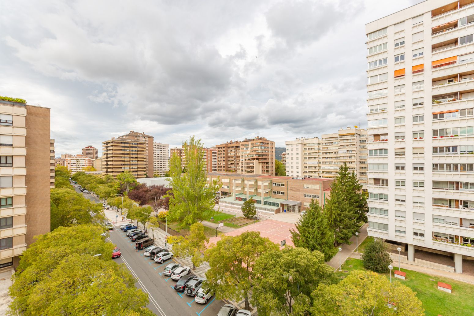 Vista exterior de Piso en venta en  Pamplona / Iruña con Calefacción, Jardín privado y Parquet