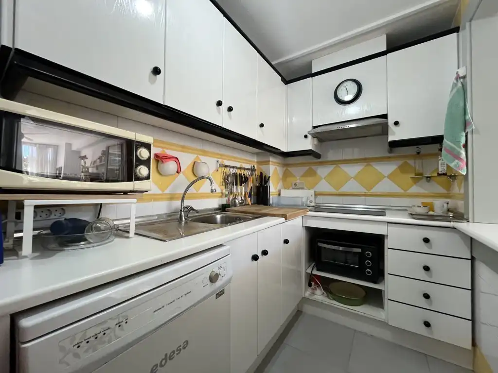 Cocina de Piso en venta en Orihuela con Aire acondicionado, Terraza y Trastero