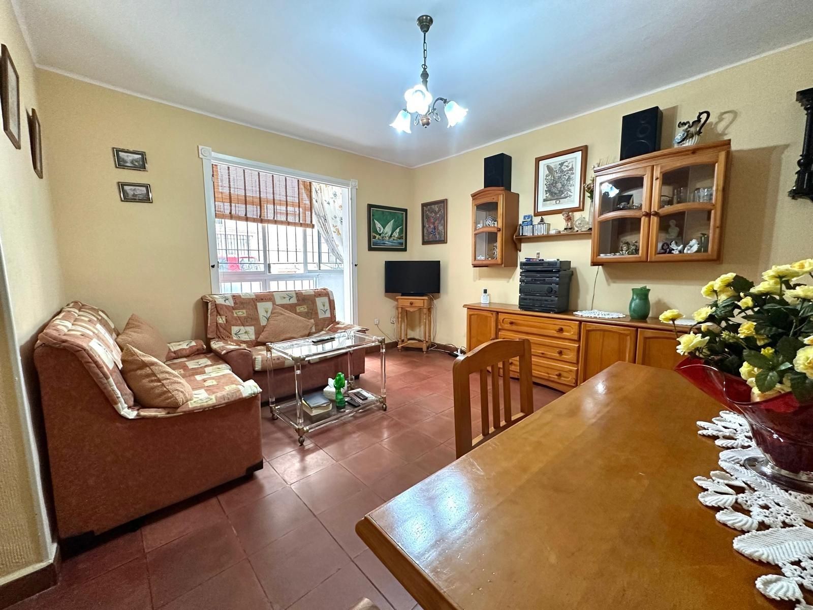 Sala d'estar de Pis en venda en El Puerto de Santa María amb Terrassa i Traster