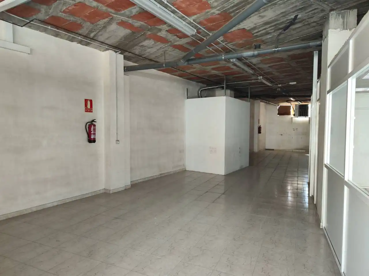 Business premises for sale in Avenida Gaudí, imagen 8
