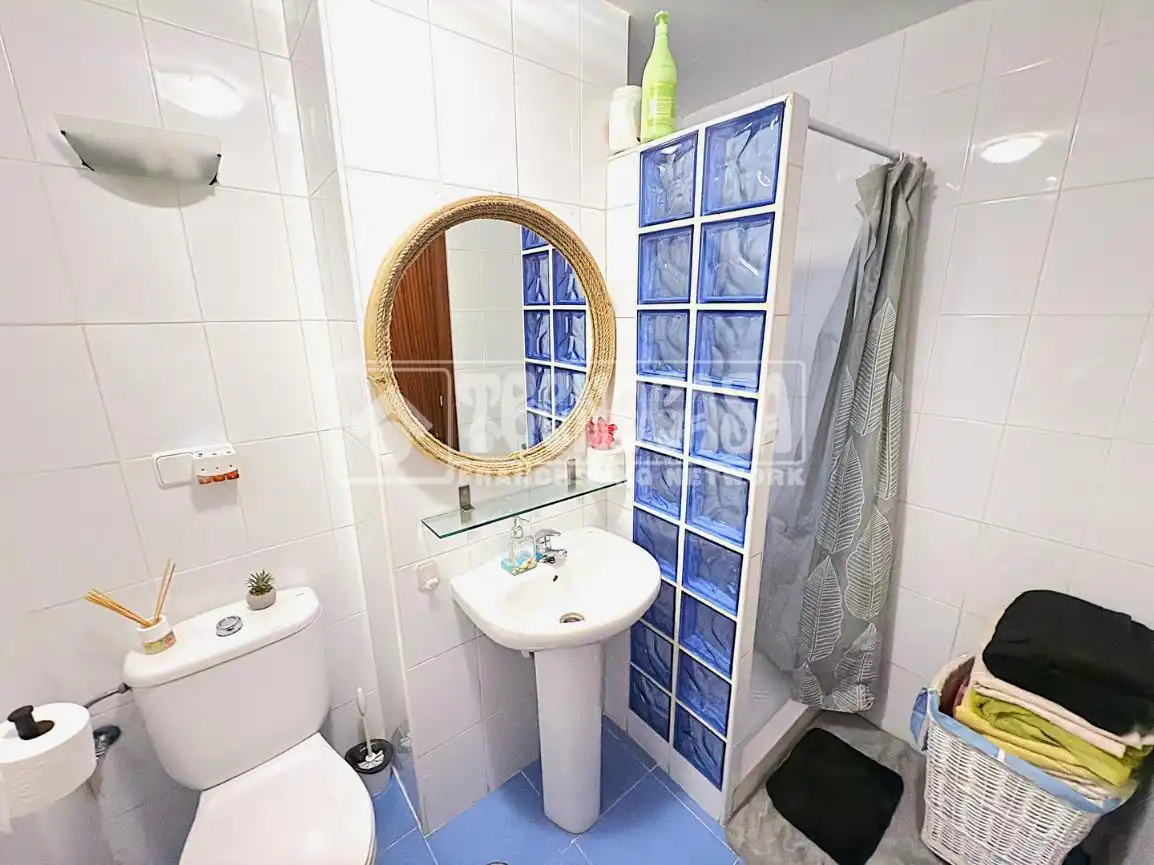 Baño de Piso en venta en Cuenca con Calefacción, Parquet y Terraza