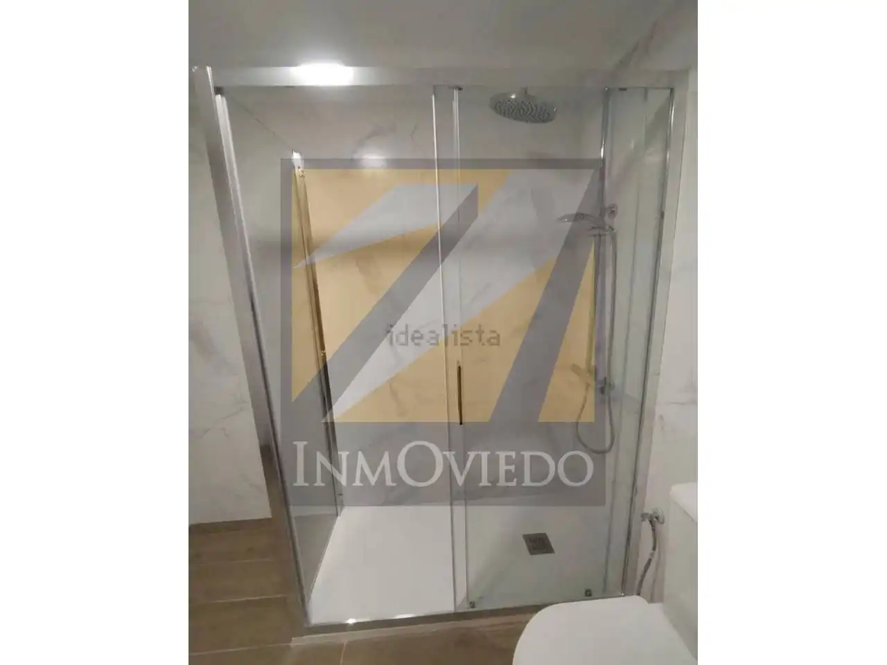 Bathroom of Flat for rent in Oviedo   with Heating and Parquet flooring