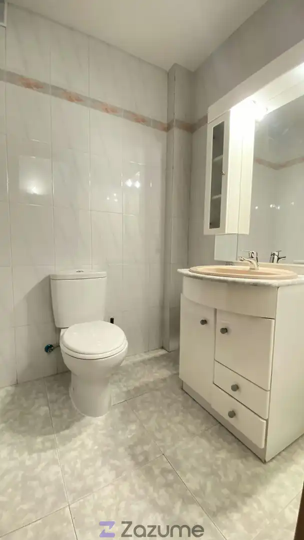 Flat for rent in C. Tamujar, Tres Olivos - La Piedad